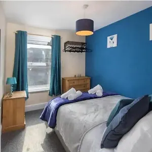 Apartment 04 Springfield, Blackpool
